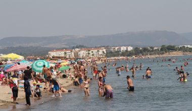 Ayvalık kurban bayramı sona ermesine rağmen halen dolu Ayvalık kurban bayramı sona ermesine rağmen halen dolu