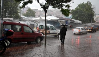 Batı Karadeniz’deki kuvvetli ve çok Kuvvetli gökgürültülü sağanak yağışlara dikkat Batı Karadeniz’deki kuvvetli ve çok Kuvvetli gökgürültülü sağanak yağışlara dikkat